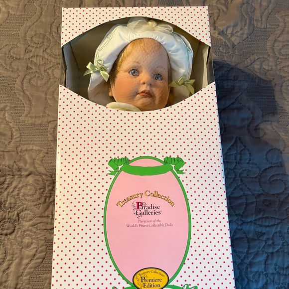 Treasury Collection Paradise Galleries Doll - Picture 2 of 3